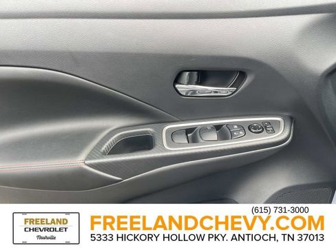 Used 2023 Nissan Versa SR w/ Trunk Package image 27