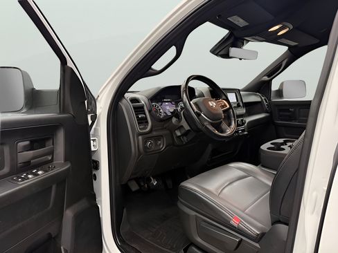 Used 2022 RAM 2500 Tradesman w/ Safety Group AWD/4WD image 10