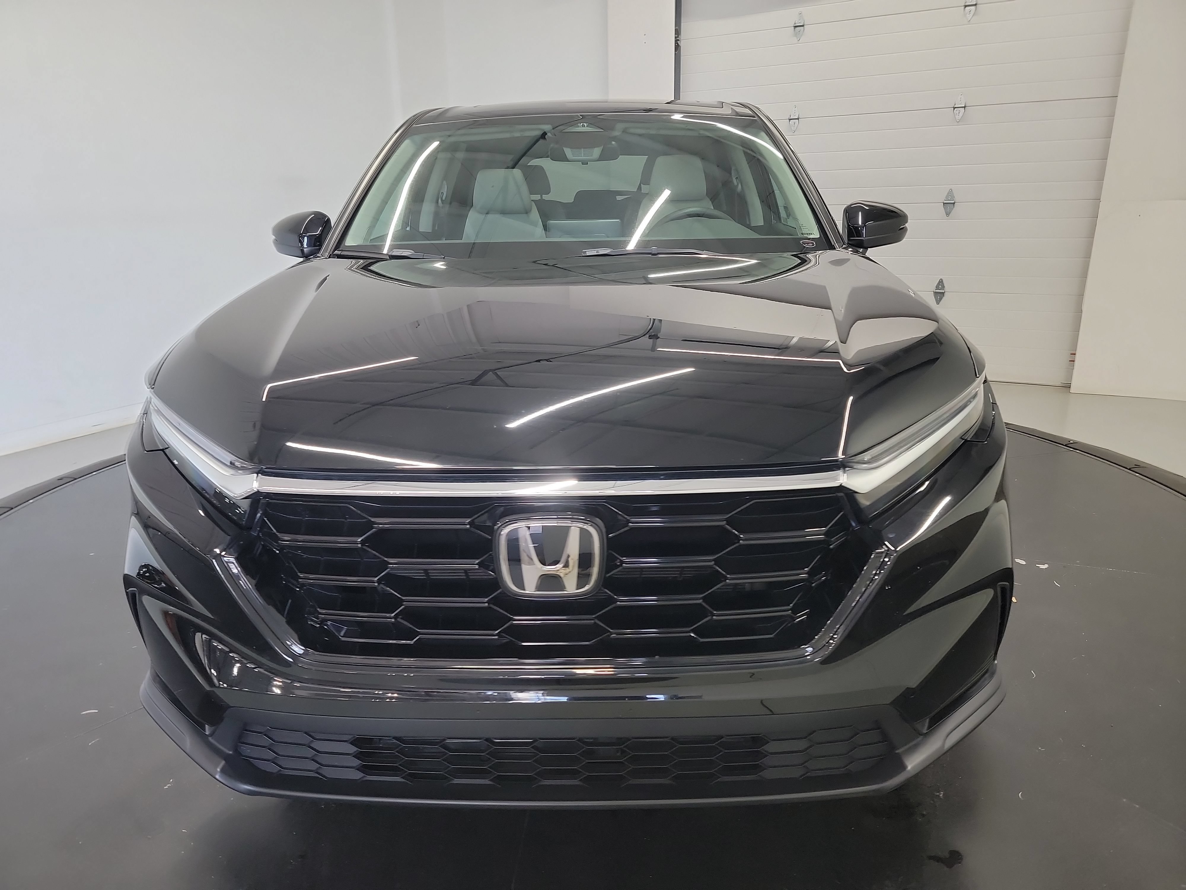 Used 2024 Honda CR-V EX image 2