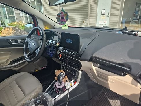 Used 2021 Ford EcoSport Titanium w/ Interior Protection Package image 5