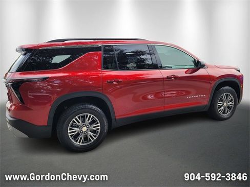 New 2025 Chevrolet Traverse LT w/ Driver Confidence Package image 5
