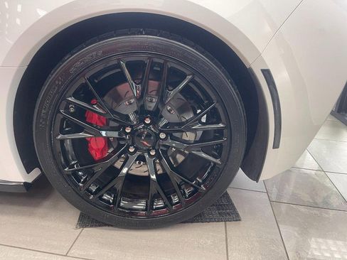 Used 2017 Chevrolet Corvette Z06 image 7