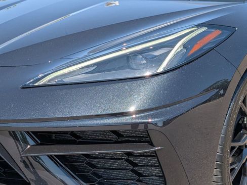 Used 2024 Chevrolet Corvette Stingray Convertible RWD image 11