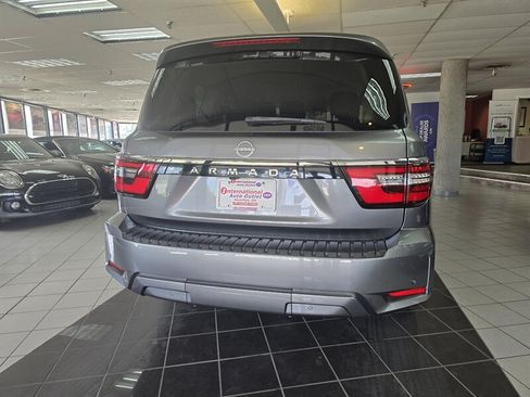 Used 2022 Nissan Armada SV RWD image 5