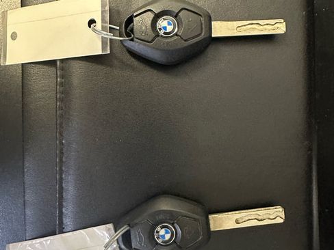 Used 2008 BMW Z4 3.0i image 23