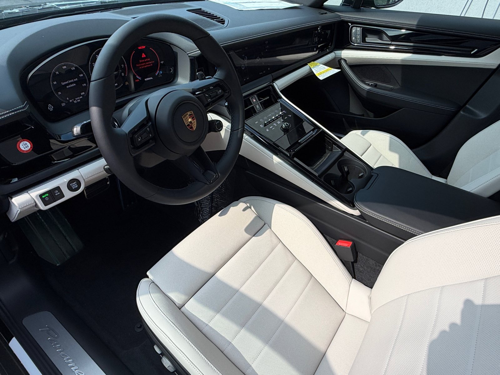 New 2026 Porsche Panamera 4 AWD/4WD image 4