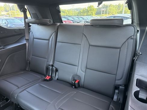 New 2026 GMC Yukon Denali w/ Advanced Technology Package AWD/4WD image 7