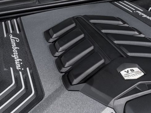 Used 2024 Lamborghini Urus Performante AWD/4WD image 52