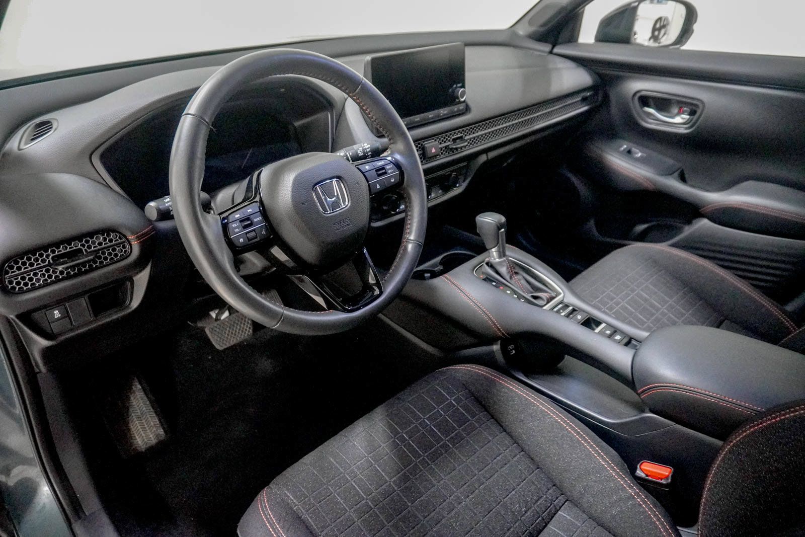 Certified 2024 Honda HR-V Sport image 20