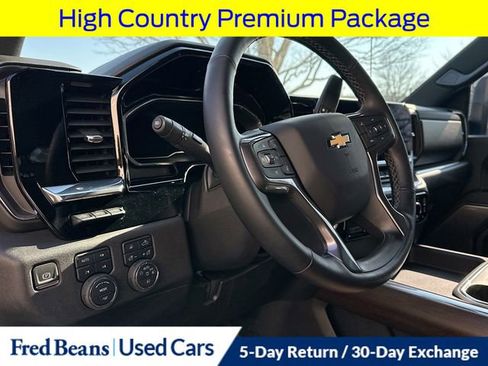 Used 2024 Chevrolet Silverado 2500 High Country w/ High Country Premium Package image 12