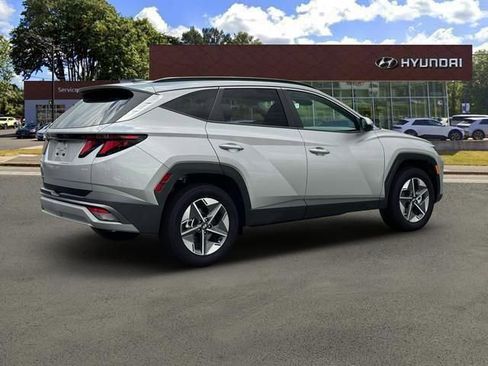 New 2026 Hyundai Tucson SEL image 8