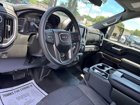 Used 2021 GMC Sierra 2500 SLE w/ SLE Convenience Package AWD/4WD image 12