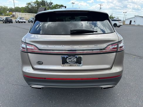 Used 2021 Lincoln Nautilus Reserve w/ Equipment Group 201A AWD/4WD image 4