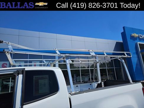 Used 2017 Chevrolet Colorado W/T RWD image 35
