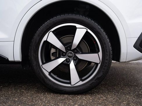 Used 2023 Audi Q5 2.0T Premium Plus w/ Premium Plus Package image 13