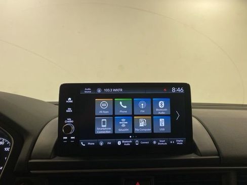 Certified 2025 Honda Pilot EX-L image 10