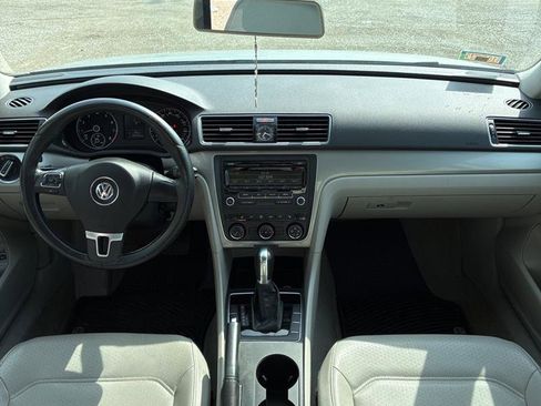 Used 2014 Volkswagen Passat 1.8T Wolfsburg Edition image 8