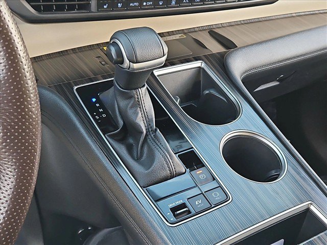 Used 2023 Toyota Sienna Platinum FWD image 12