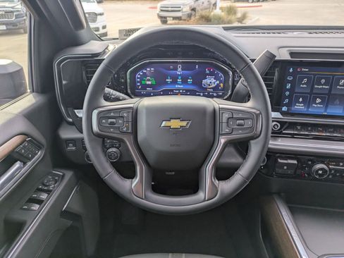Used 2025 Chevrolet Silverado 3500 High Country w/ High Country Premium Package image 19