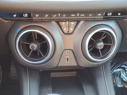 Used 2024 Chevrolet Blazer LT w/ Convenience Package FWD image 20