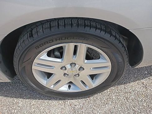 Used 2016 Chevrolet Impala LT FWD image 18