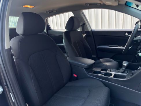 Used 2020 Kia Optima LX FWD image 28