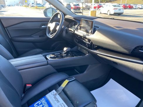 Used 2023 Nissan Rogue SL image 10