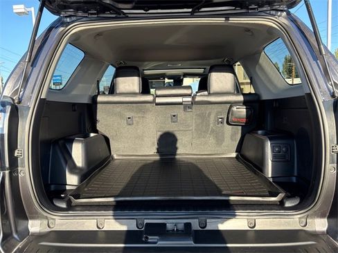 Used 2022 Toyota 4Runner Limited image 32