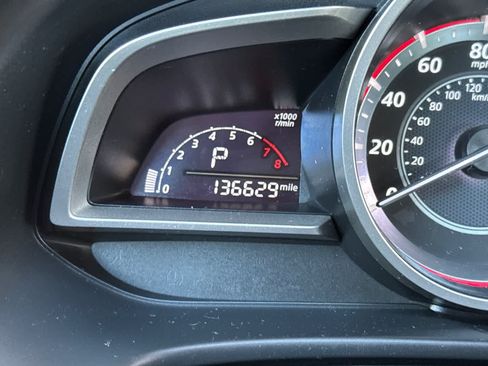 Used 2016 MAZDA MAZDA3 i Sport FWD image 27