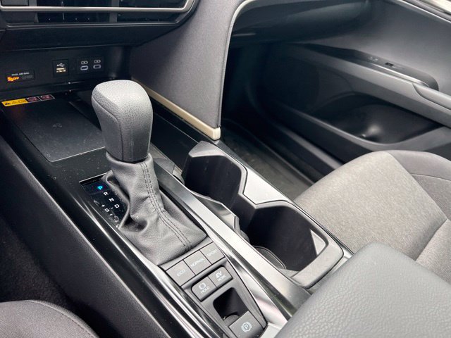 Used 2025 Toyota Camry LE FWD image 17