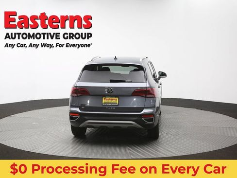 Used 2022 Volkswagen Taos SE FWD image 35