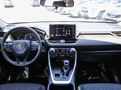 Used 2024 Toyota RAV4 XLE AWD/4WD image 13