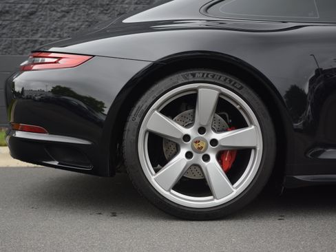 Certified 2018 Porsche 911 Carrera 4S AWD/4WD image 34