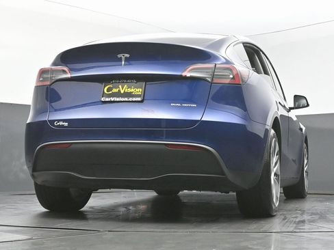 Used 2021 Tesla Model Y Long Range image 50