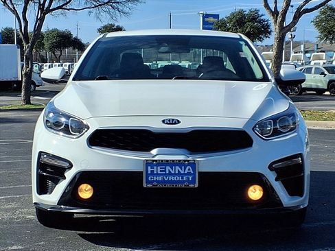 Used 2020 Kia Forte LXS image 2