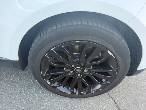 Used 2016 Land Rover Range Rover Sport HSE AWD/4WD image 32