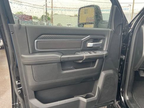 Used 2025 RAM 2500 Big Horn AWD/4WD image 10