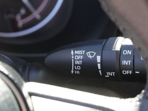 Used 2024 Toyota RAV4 XLE Premium image 33