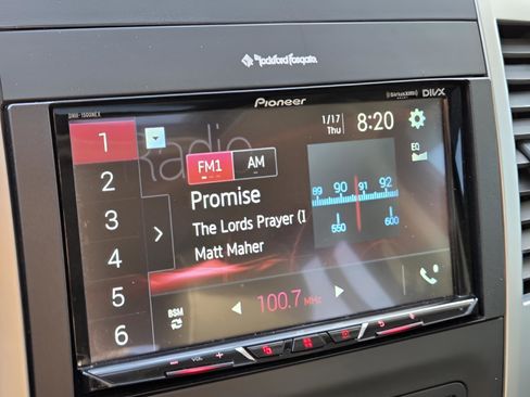 Used 2021 Nissan Frontier PRO-4X w/ Pro-4x Utility Package image 15