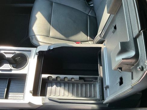Used 2017 Ford F250 Lariat w/ Lariat Ultimate Package AWD/4WD image 21