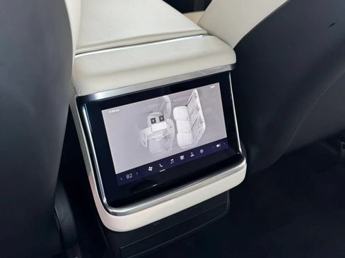 Used 2023 Tesla Model X AWD/4WD image 20