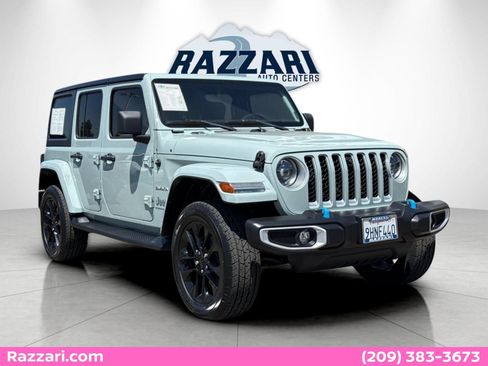 Used 2023 Jeep Wrangler Unlimited Sahara w/ Dual Top Group AWD/4WD image 1