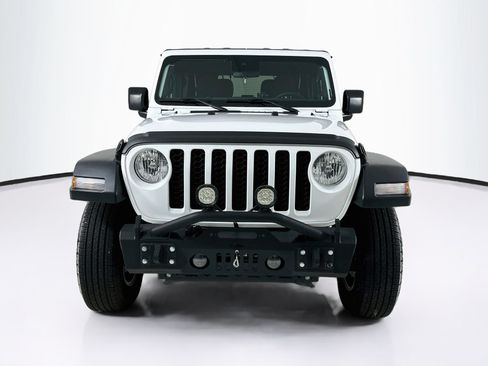Used 2024 Jeep Wrangler Sport AWD/4WD image 2