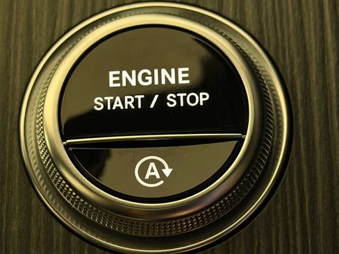 Used 2024 Mercedes-Benz CLE 450 4MATIC Coupe image 15