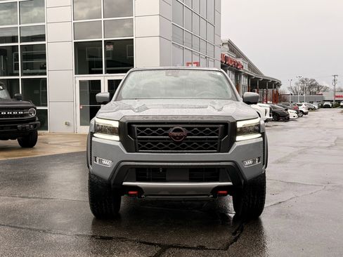 Used 2024 Nissan Frontier PRO-4X w/ Pro Premium Package image 6