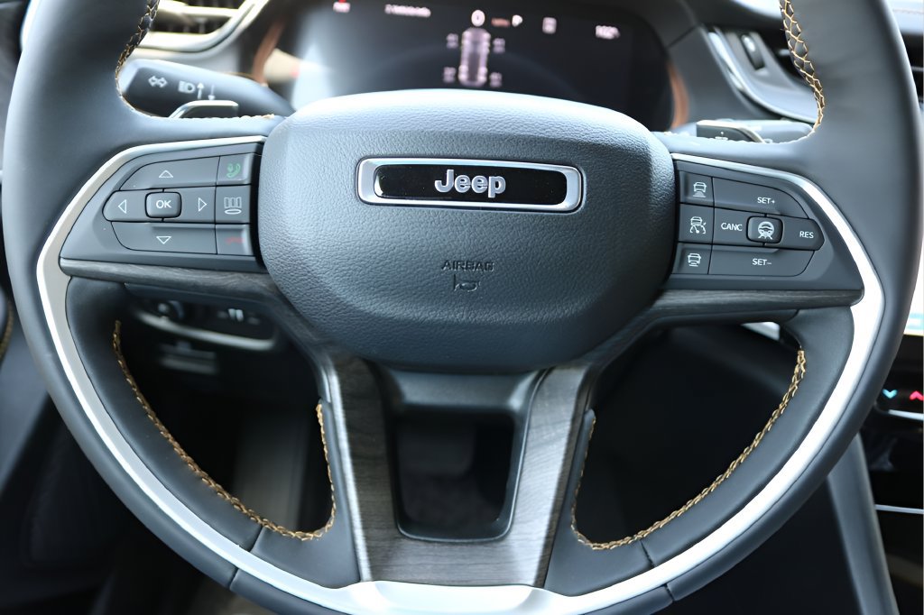 New 2026 Jeep Grand Cherokee Limited AWD/4WD image 22