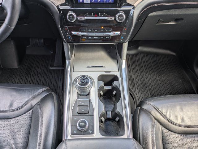 Used 2023 Ford Explorer Platinum w/ Technology Package AWD/4WD image 19