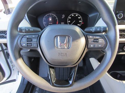 Used 2023 Honda HR-V LX image 19