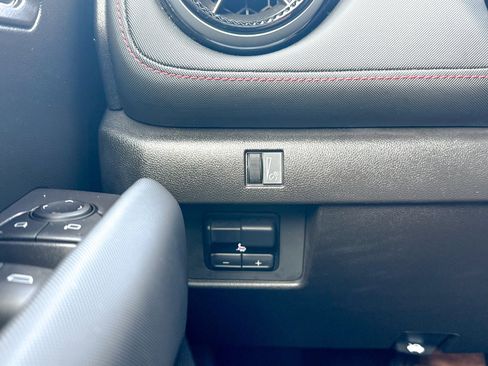 Certified 2023 Chevrolet Colorado Z71 w/ Z71 Convenience Package 2 image 42