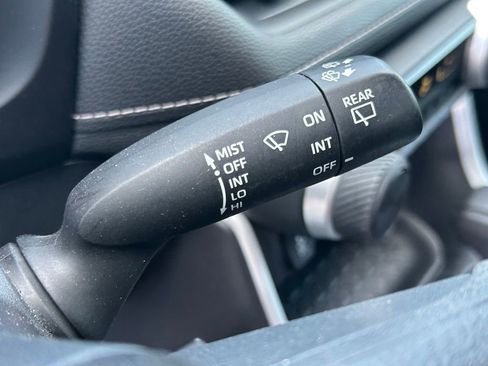 Used 2021 Toyota RAV4 LE image 16